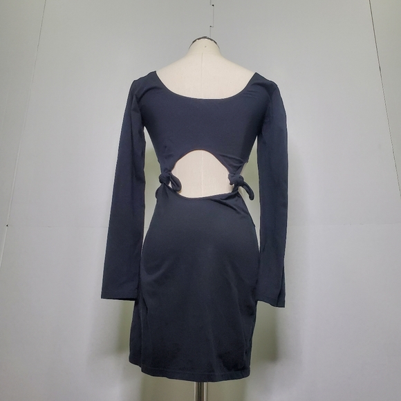 Motel Rocks Cut Out Dress - Picture 7 of 7